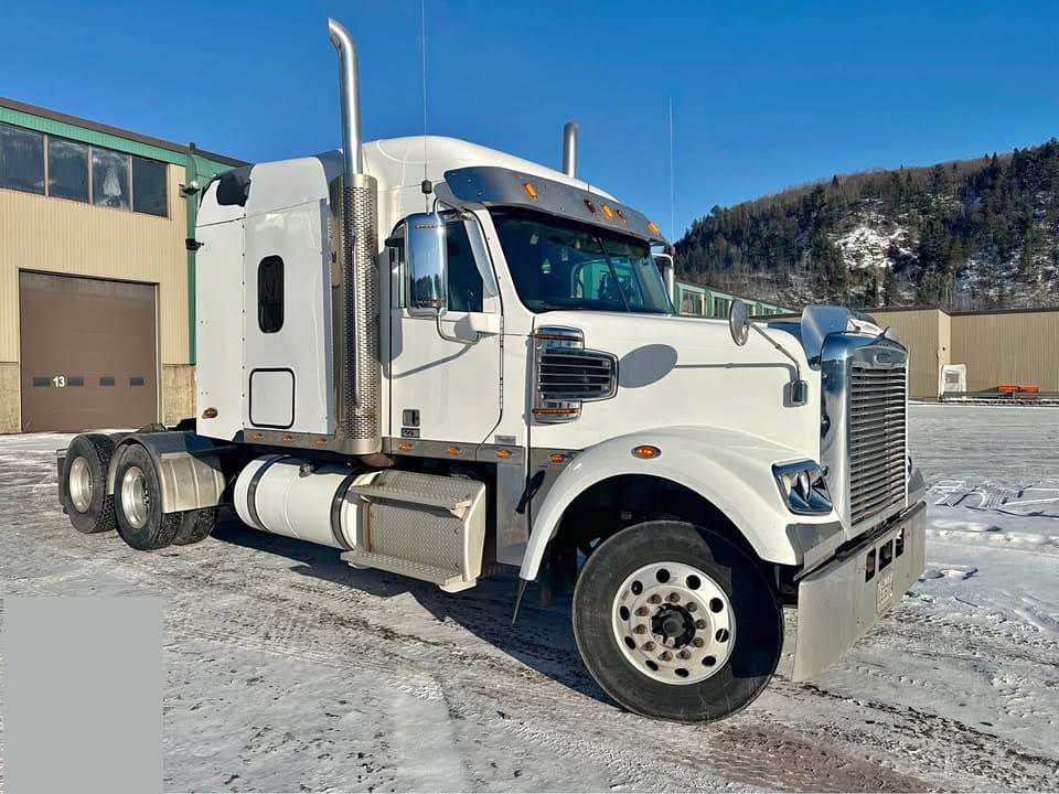 Freightliner Coronado 122SD 2015