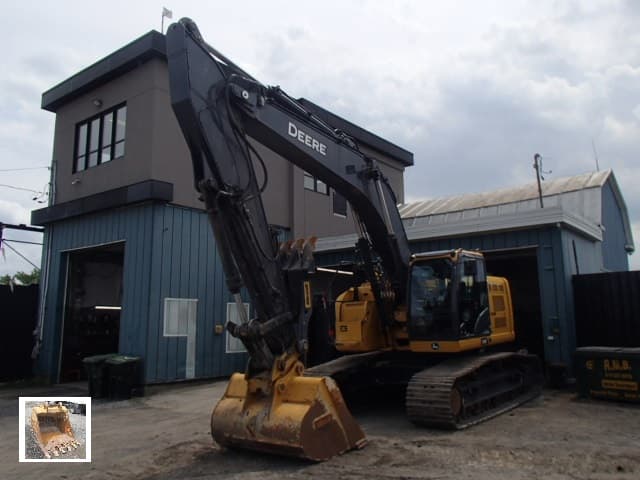 John Deere 345P-Tier 2024