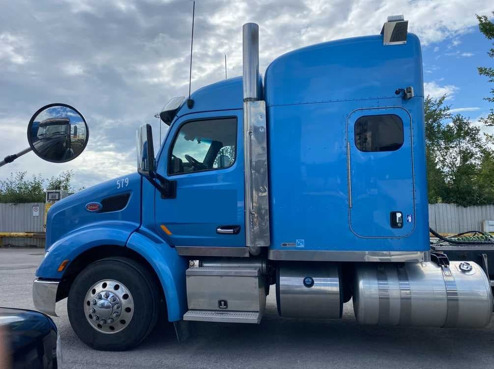 Peterbilt 579 2016