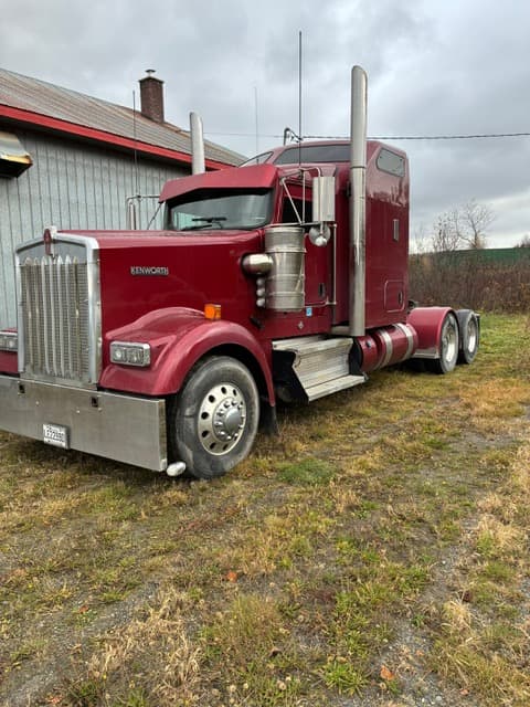 Kenworth W900L 2021
